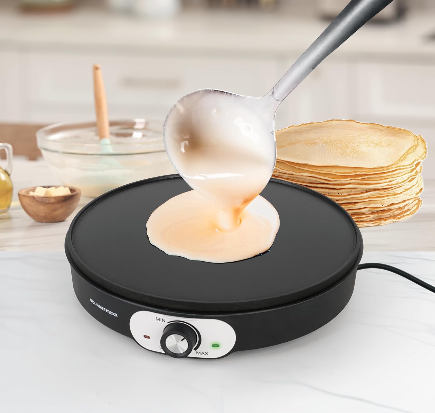 GOURMETmaxx Crepes Maker 30 cm Antihaft-Platte | 1200W Crepesplatte mit Temperaturregler | Crepes Eisen mit Dual-Leuchtanzeige | inkl. Holz-Teigverteiler & Wender | Crepe Maker für süß & herzhaft — Ansicht 3
