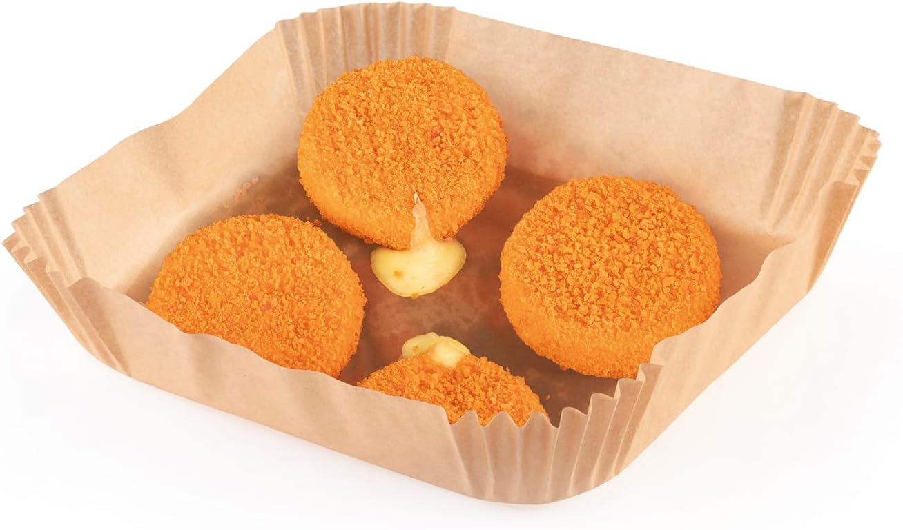 GOURMETmaxx quadratisches Backpapier für Heißluftfritteuse 5 bis 8 Liter | Backpapierschalen antihaftbeschichtet & ölbeständig | Airfryer Backpapier – flexible Form | 100 Stück – 23 x 23 x 4,5 cm — Ansicht 2