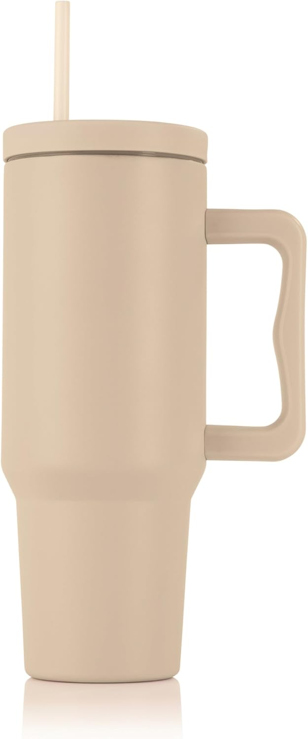 GOURMETmaxx Thermobecher mit Strohhalm & Henkel | 1,2 L Kaffebecher To Go | Isolierbecher mit 2in1 Deckel | Auslaufsicherer Cup, Beige