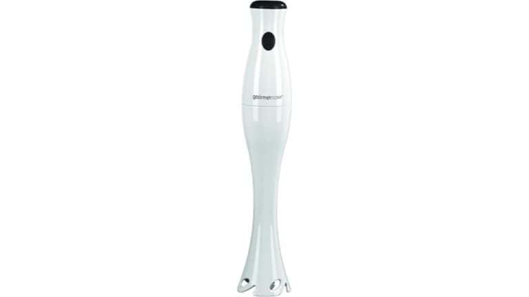 Ein weißer Gourmetmaxx Stabmixer mit schwarzem Knopf und dem Markennamen „gourmetmaxx“ auf der Vorderseite – ideal für Ihre Küche und hoch bewertet in der Stabmixer-Bewertung.